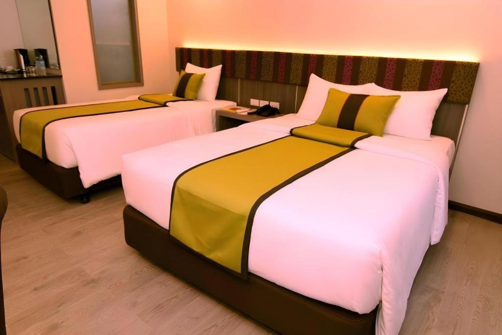 Grand Xing Imperial Hotel Iloilo City Exterior foto