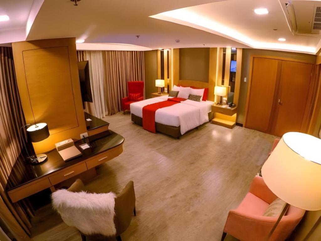 Grand Xing Imperial Hotel Iloilo City Exterior foto